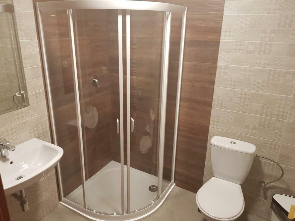 Penzion Hudebka Louny Bagian luar foto